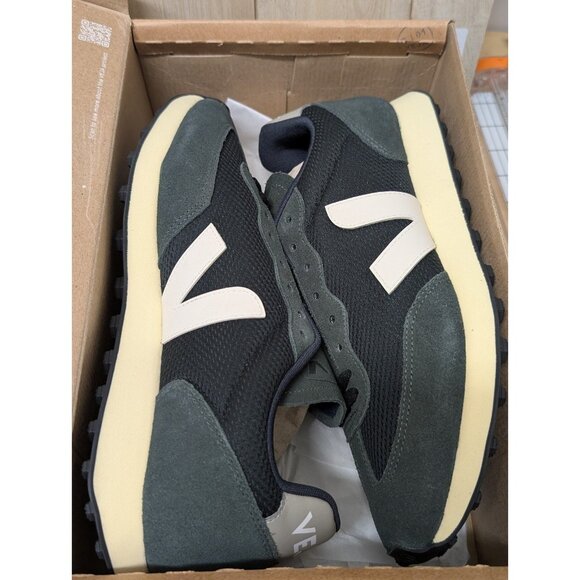 Veja Rio Branco II Alveomesh Sneakers Black White EU 44 / US 11 - Picture 4 of 14